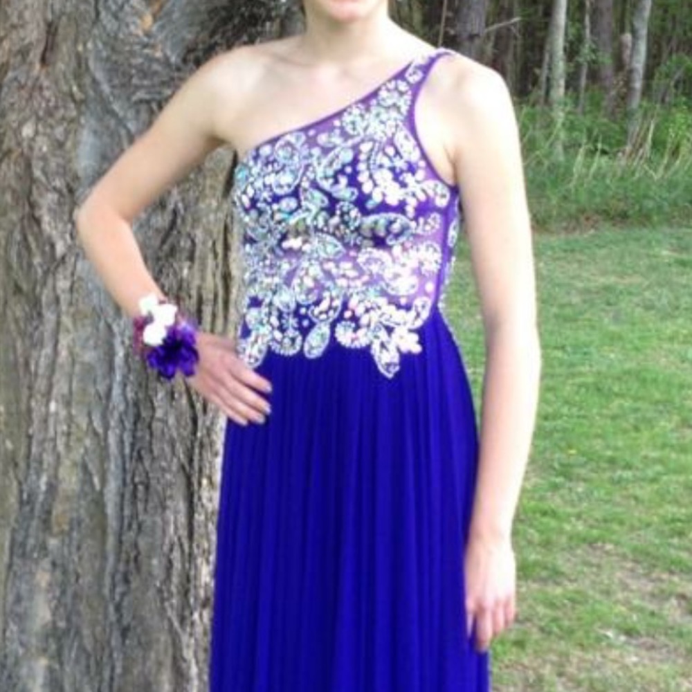 Tiffany Designs one shoulder prom dress size 6